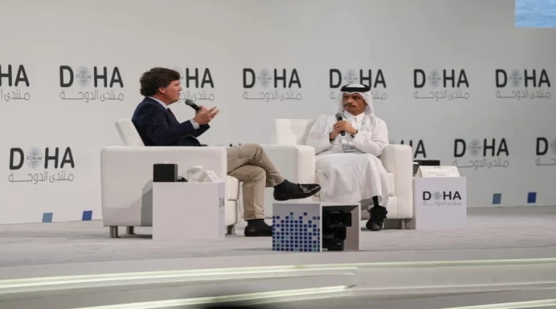 Il Primo Ministro del Qatar nega il finanziamento di Hamas: “Non pagheremo per la distruzione causata da Israele”