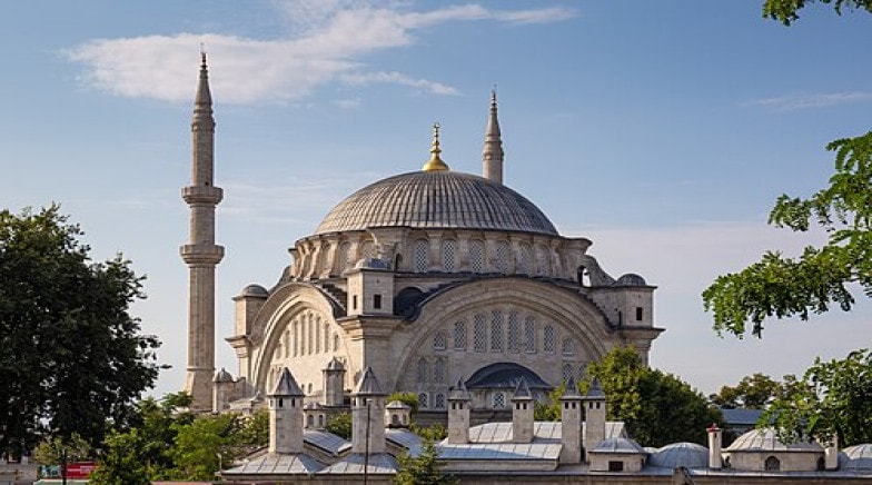 Moschea Nurosmanije - la sua storia e architettura