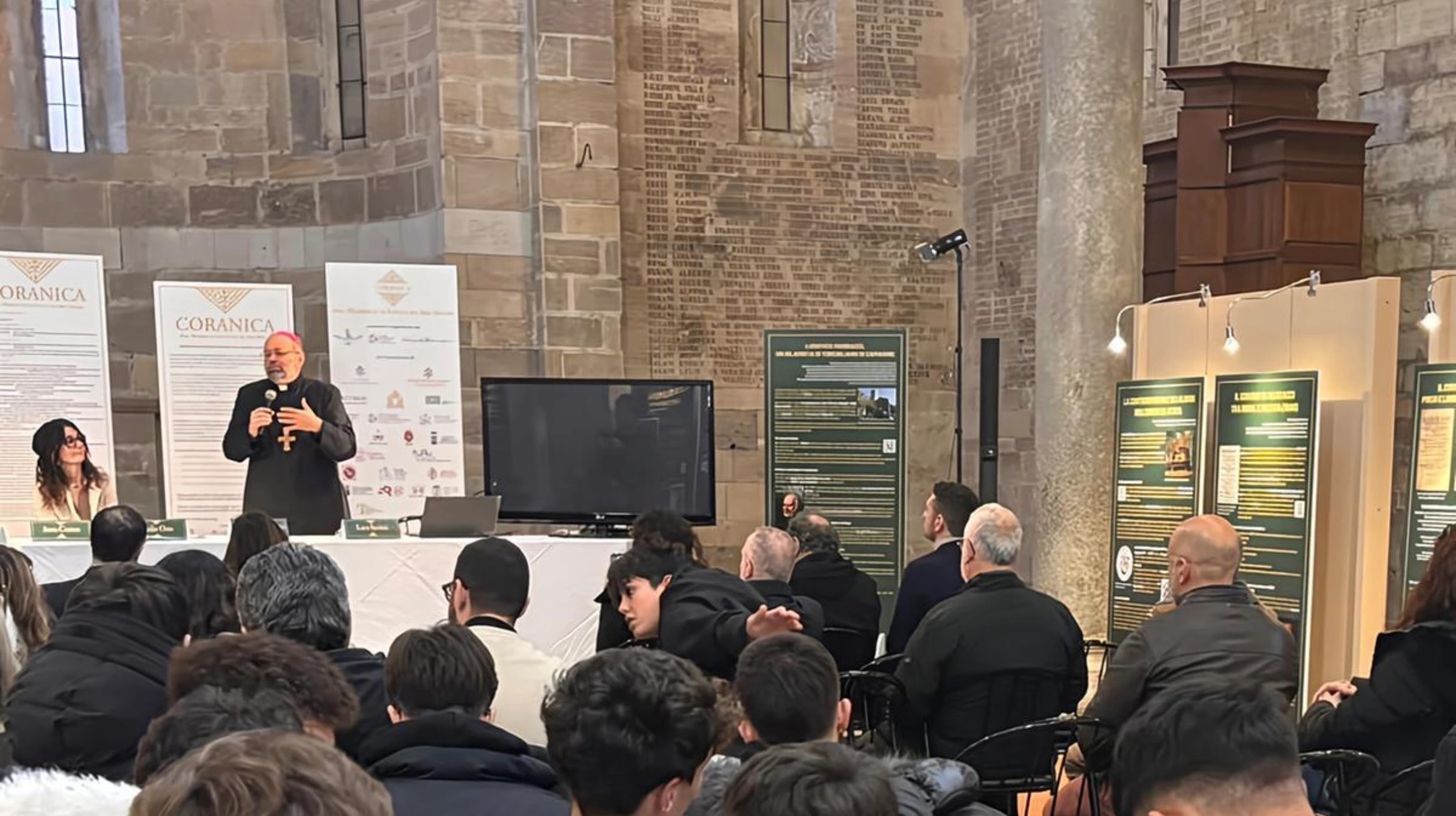 Lucca, una chiesa ospita una mostra sul Corano: un viaggio di 1.400 anni nel dialogo tra cristiani e musulmani